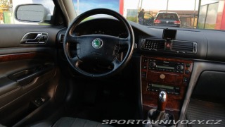 Škoda Superb V6 vládní 190 k manuál !! 2005