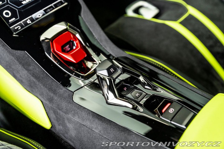 Lamborghini Huracán Tecnica 1800