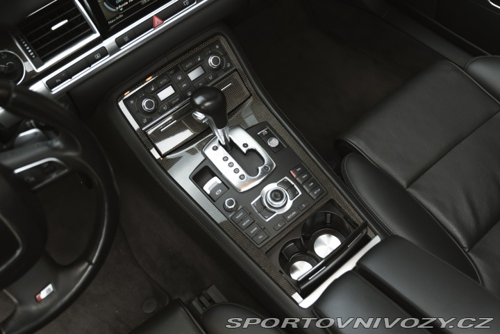 Audi S8 V10 2009