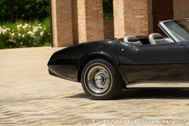 Chevrolet Corvette C3 Stingray 1975
