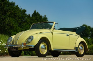 Volkswagen Brouk Maggiolino Cabriolet Ovalino - By Karmann 1959