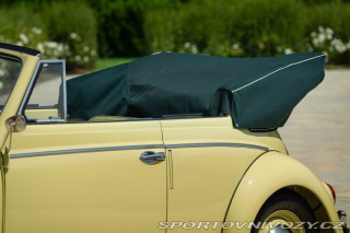 Volkswagen Brouk Maggiolino Cabriolet Ovalino - By Karmann 1959
