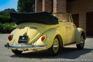 Volkswagen Brouk Maggiolino Cabriolet Ovalino - By Karmann 1959