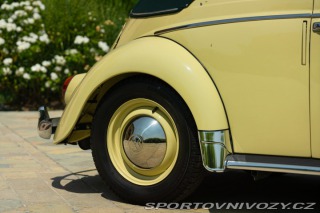 Volkswagen Brouk Maggiolino Cabriolet Ovalino - By Karmann 1959