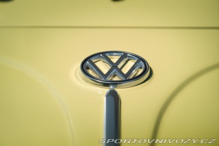 Volkswagen Brouk Maggiolino Cabriolet Ovalino - By Karmann 1959