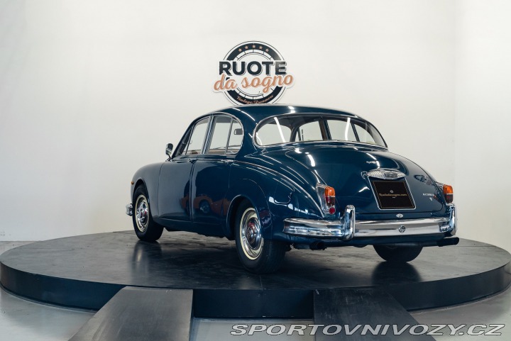 Ostatní značky Ostatní modely Daimler 250 V8 Automatic 1969