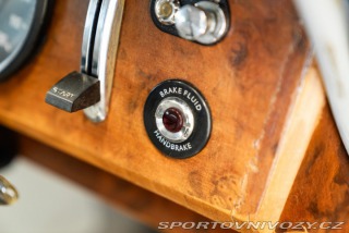 Ostatní značky Ostatní modely Daimler 250 V8 Automatic 1969