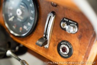Ostatní značky Ostatní modely Daimler 250 V8 Automatic 1969