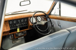 Ostatní značky Ostatní modely Daimler 250 V8 Automatic 1969