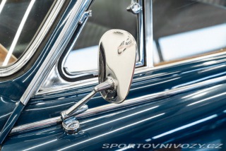 Ostatní značky Ostatní modely Daimler 250 V8 Automatic 1969