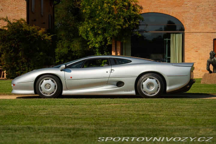 Jaguar XJ 220 1993