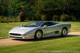 Jaguar XJ 220 1993