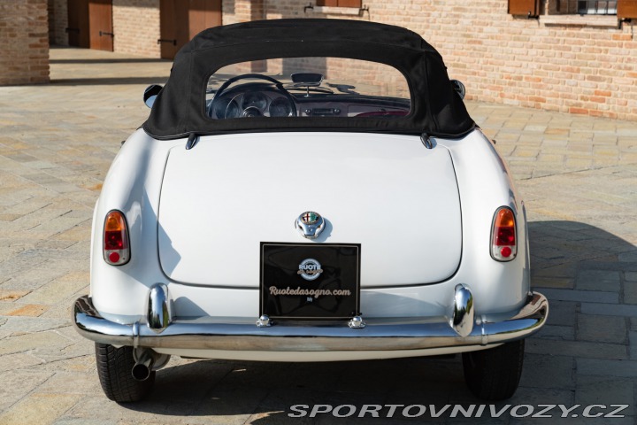 Alfa Romeo Giulietta Spider Con Hardtop 1960