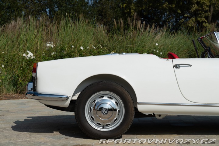 Alfa Romeo Giulietta Spider Con Hardtop 1960