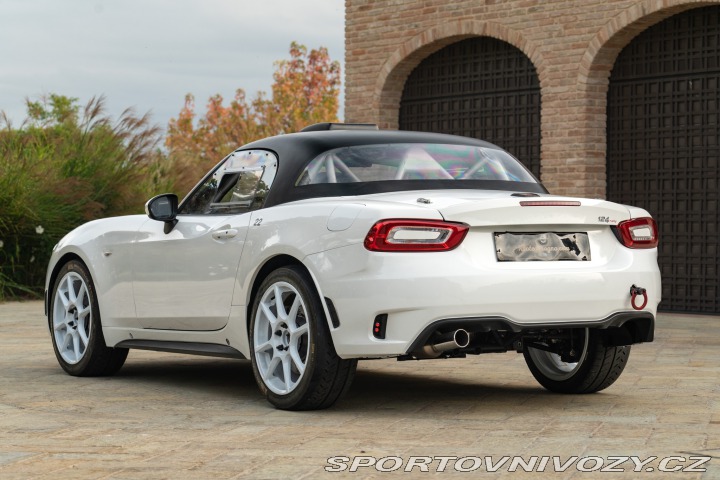 Abarth 124 Spider Rally R - GT 2017
