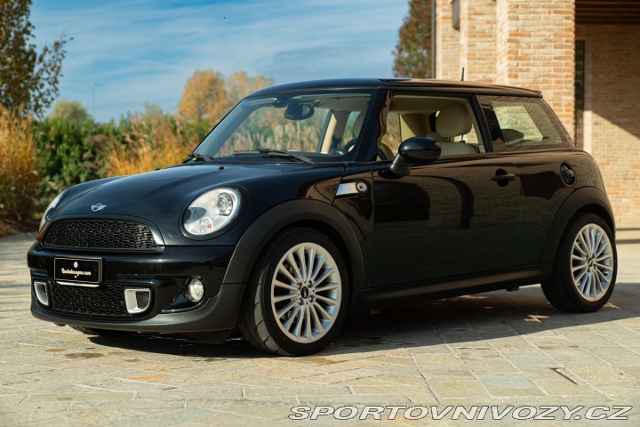 Mini Cooper S “Inspired by GOODWOOD” 2013