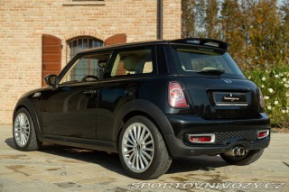 Mini Cooper S “Inspired by GOODWOOD” 2013