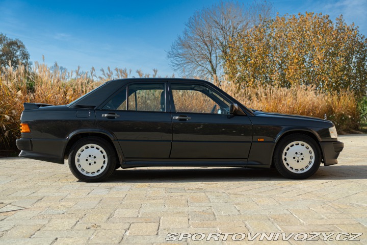 Mercedes-Benz E 190E 2.5 - 16 1990