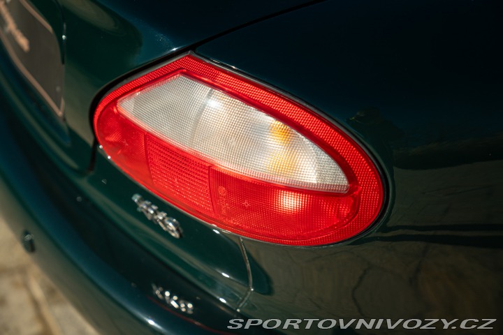 Jaguar XK8 1998