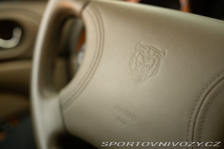 Jaguar XK8 1998