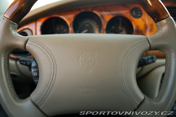 Jaguar XK8 1998