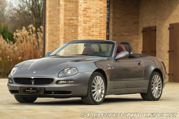 Maserati Spyder  2002