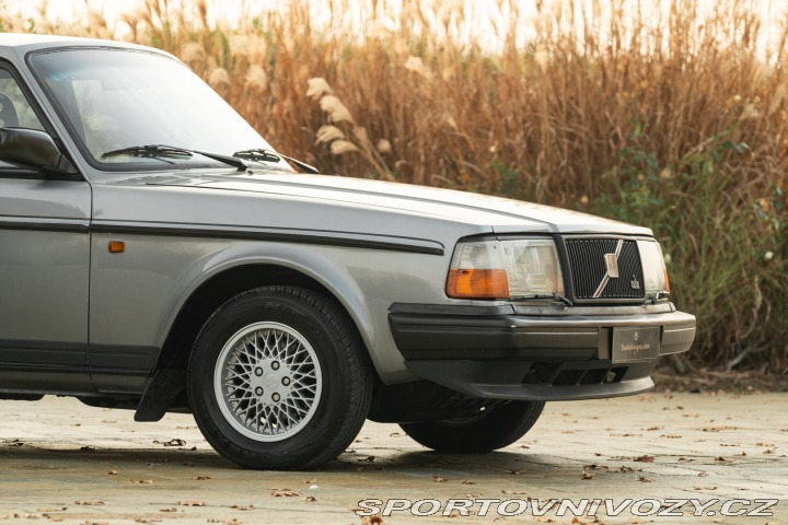Volvo Ostatní modely 245 SUPER POLAR 1991