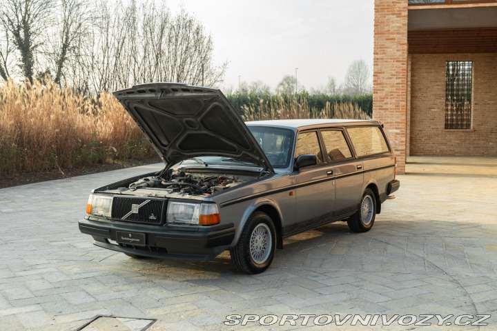 Volvo Ostatní modely 245 SUPER POLAR 1991