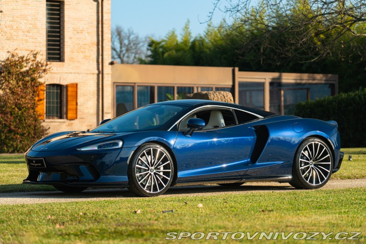 McLaren GT 2022