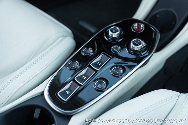 McLaren GT 2022