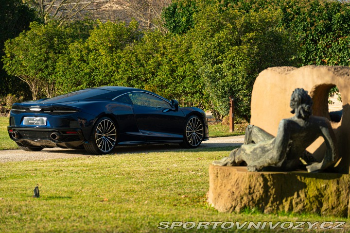 McLaren GT 2022