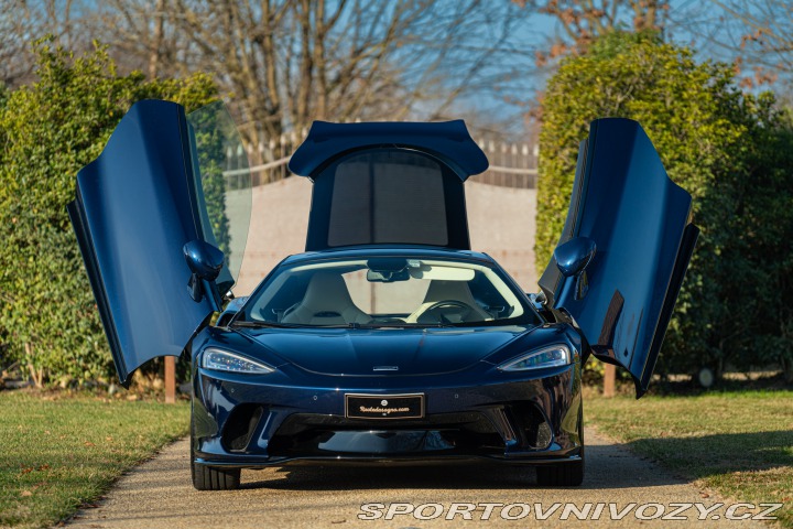 McLaren GT 2022