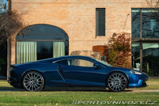 McLaren GT  2022