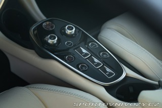 McLaren GT  2022