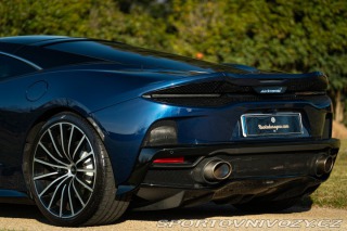 McLaren GT  2022