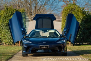 McLaren GT  2022