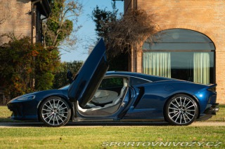 McLaren GT  2022
