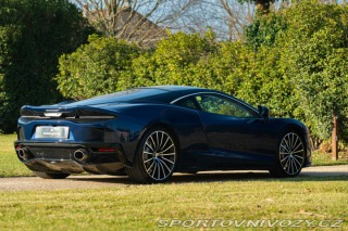 McLaren GT  2022
