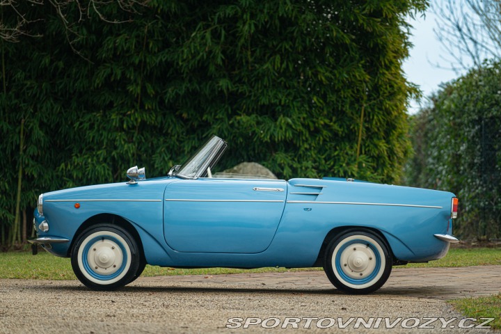 Fiat 500 Spider carrozzeria Allemano 1957