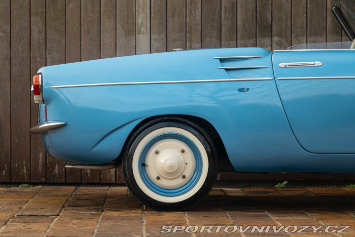 Fiat 500 Spider carrozzeria Allemano 1957