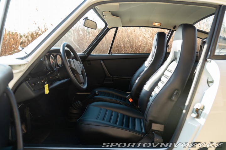 Porsche 911 CARRERA 2.7 1975