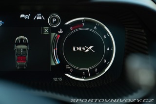 Aston Martin DBX  2021