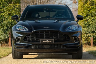 Aston Martin DBX  2021