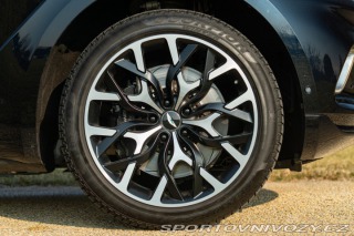 Aston Martin DBX  2021