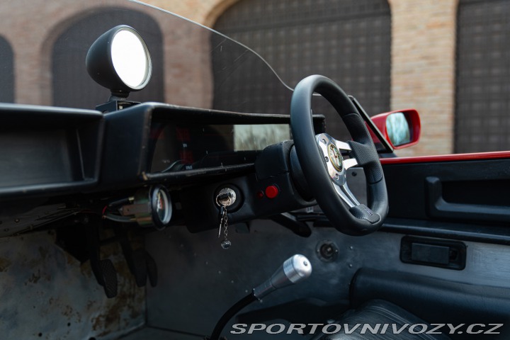 Ostatní značky Ostatní modely Huntsman SPYDER 1500 1988
