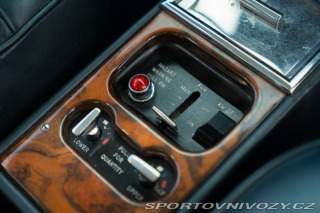 Rolls Royce Corniche  1974