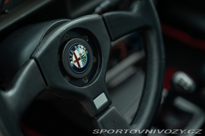 Alfa Romeo Ostatní modely 75 3.0 V6 AMERICA 1987