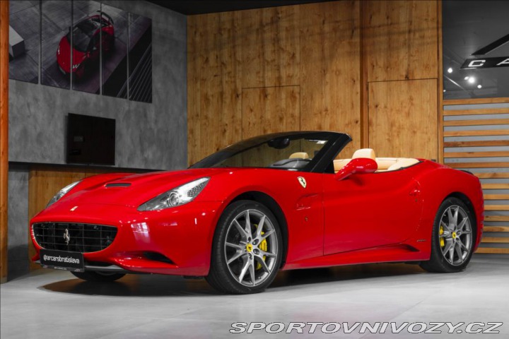 Ferrari California 4,3 4.3 V8, ROSSO CORSA, 2010