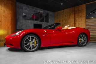 Ferrari California 4,3 4.3 V8, ROSSO CORSA, 2010