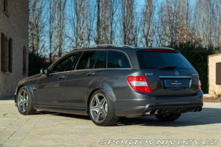 Mercedes-Benz C 63 AMG 2009
